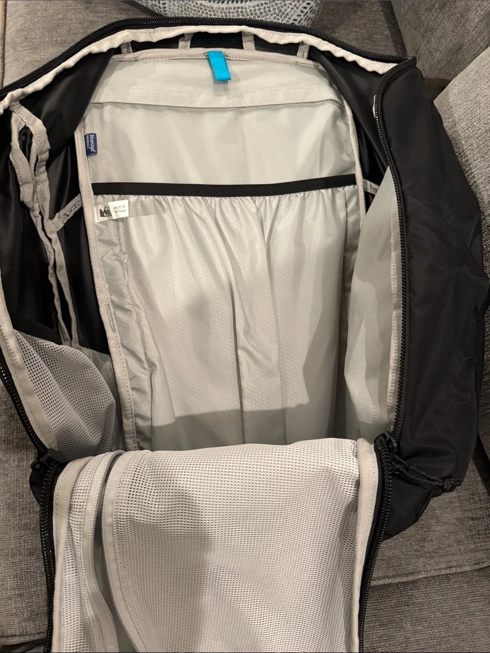 REI Black Men's Ruckpack 40L Backpack